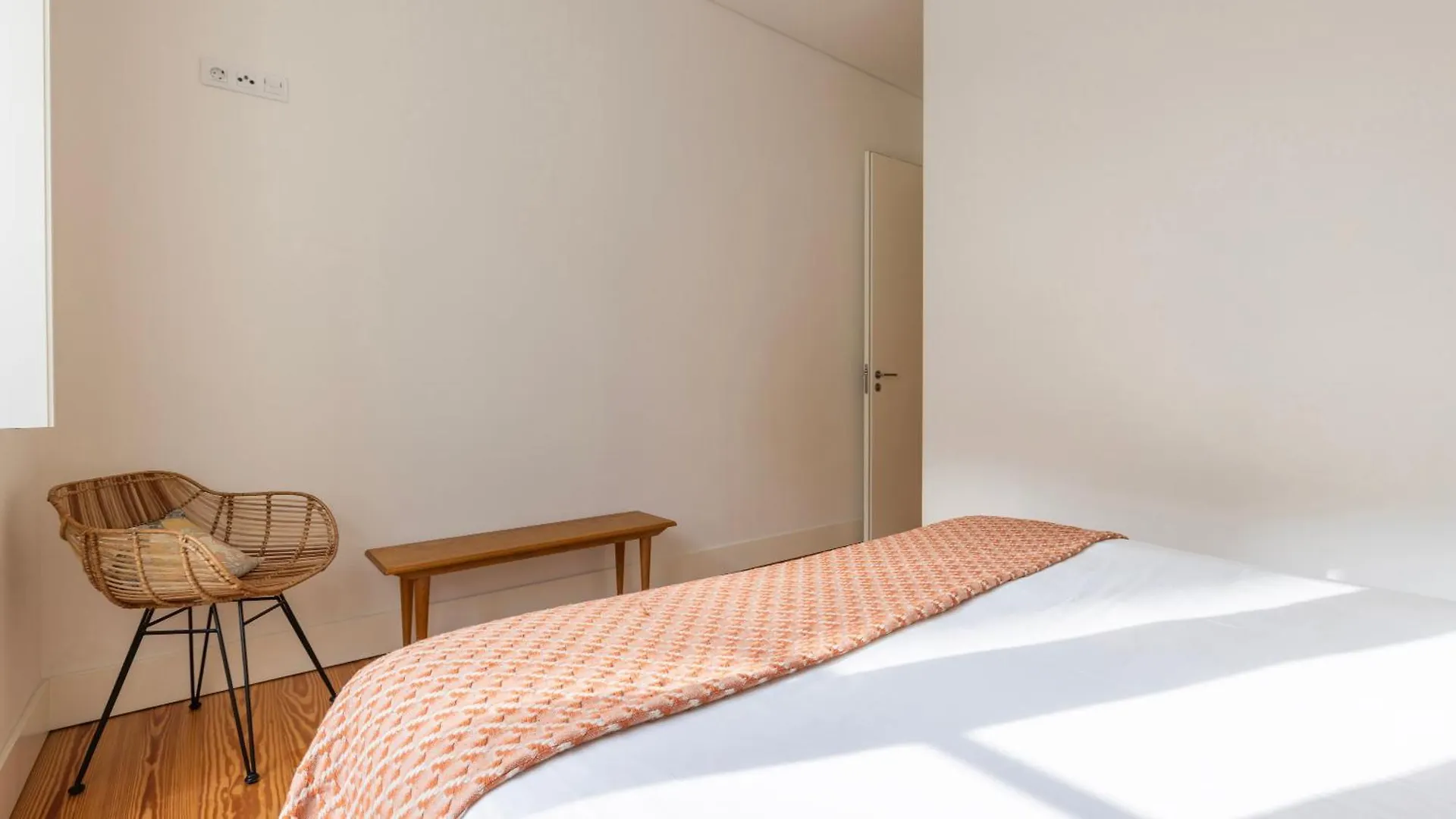 Downtown Sleek Apartment By Lovelystay Lisboa